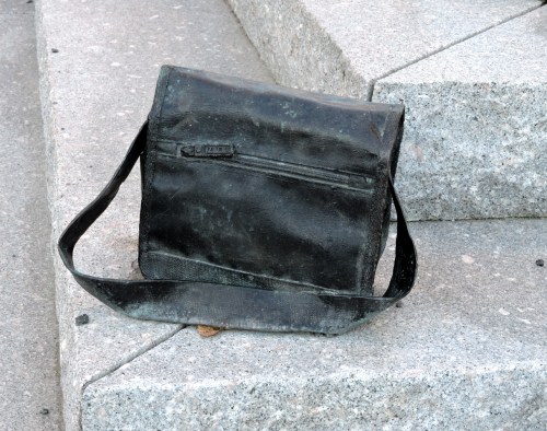 Helgpappan  tappad väska kr