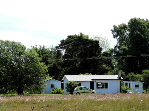 Gotland vår nymålade stuga